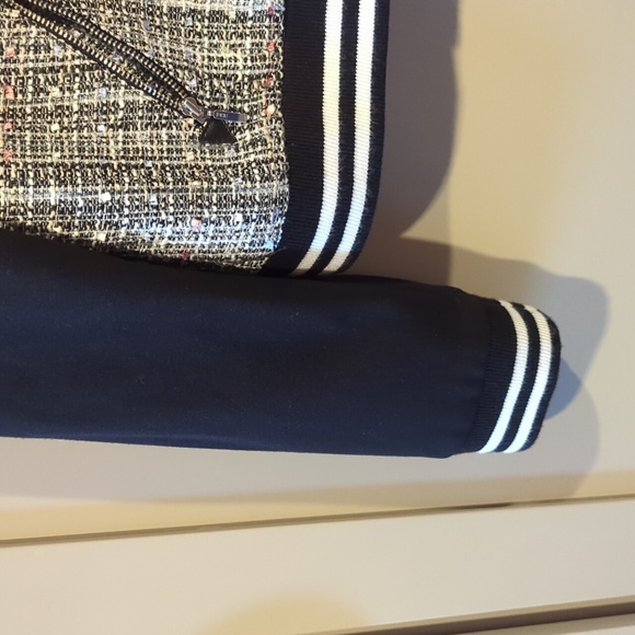 S. Oliver tweed bomber jacket. Size 8 - Picture 3 of 14